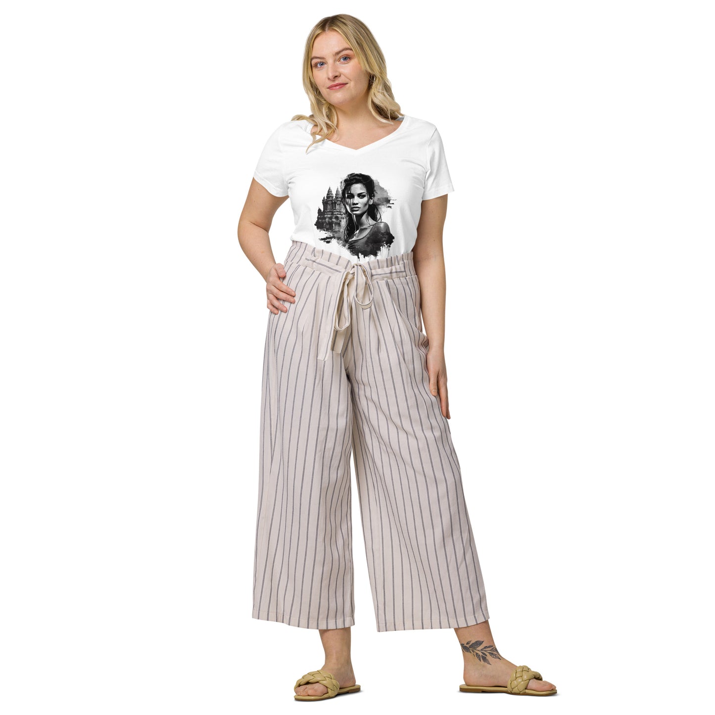 T-shirt col V ajusté femme - Khmer style